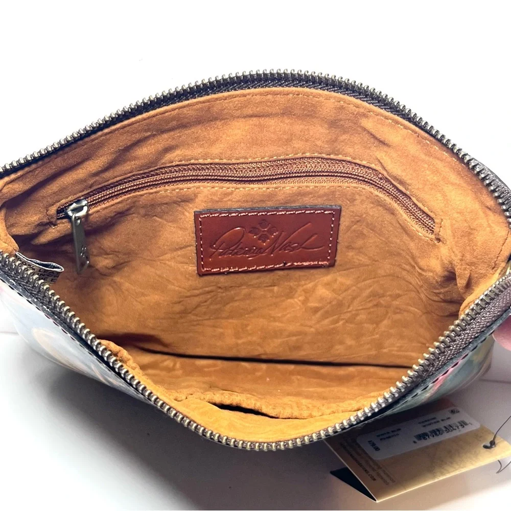 🆕 NWT Patricia Nash Cassini Clutch/Wristlet in Winter Bloom Print